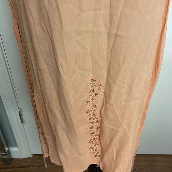 Dress - Picture 4 of 7